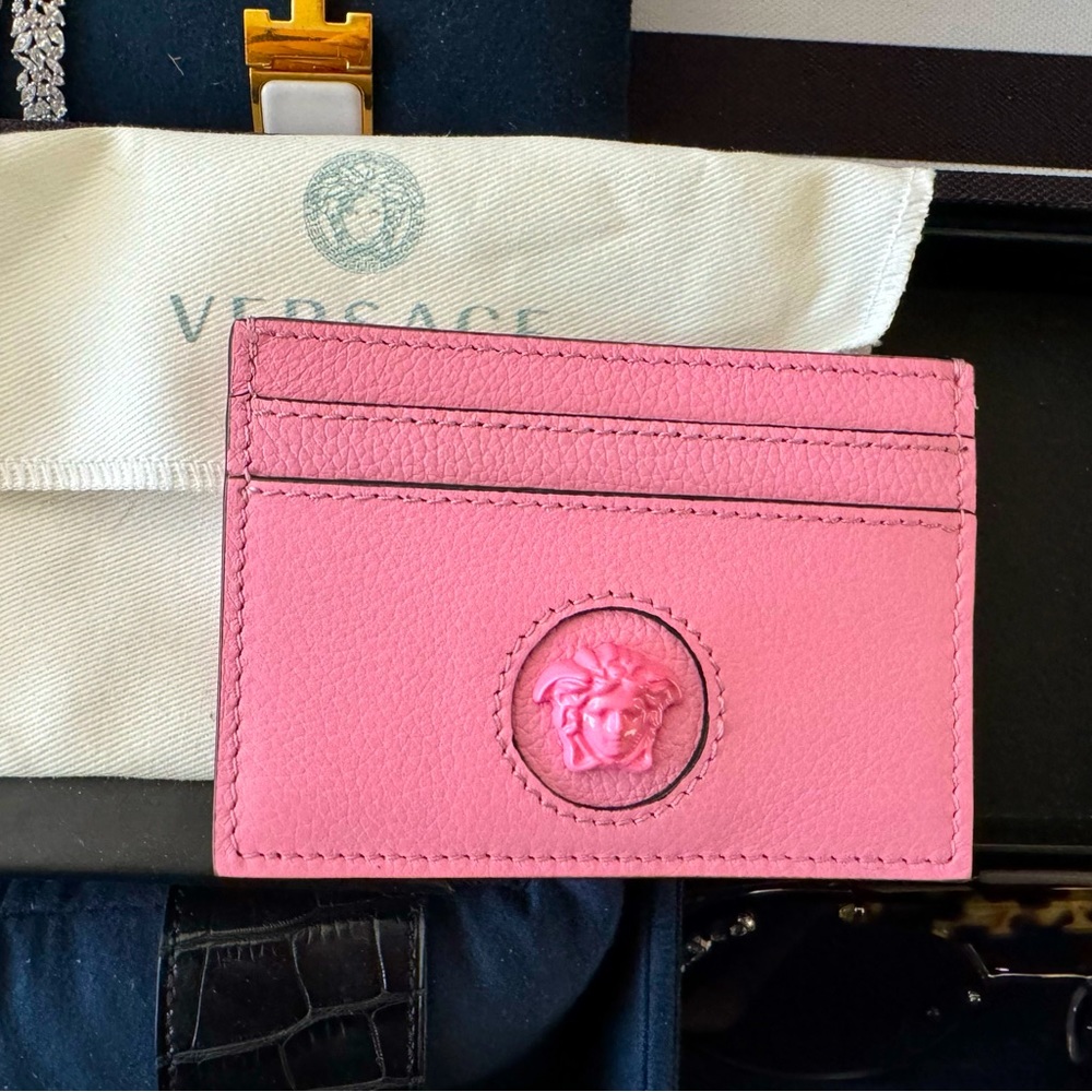 Brand new Versace Card holder in Pink leather